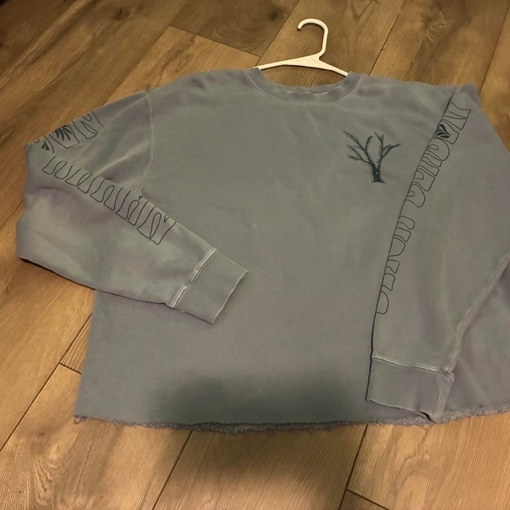 Independent Trading Company blue crewneck sweatshirt